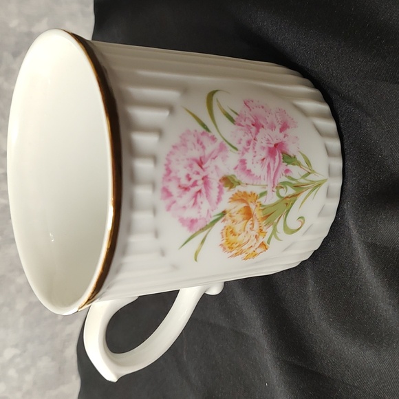 January Porcelain Collectors Cup - Picture 2 of 4